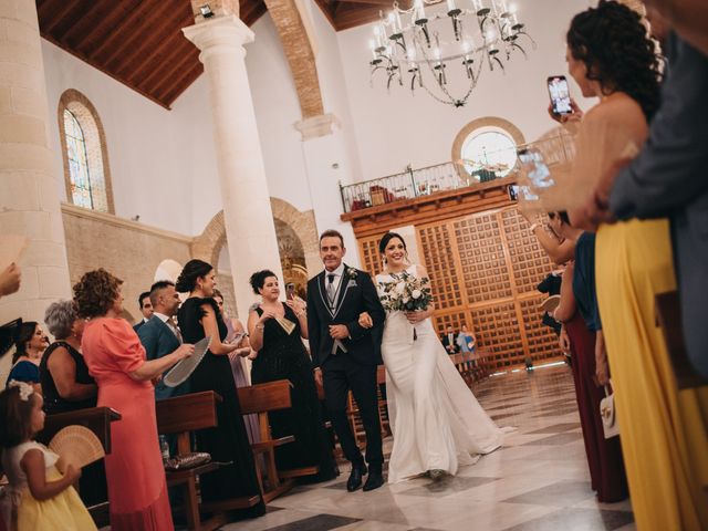 La boda de Mari Fe y Francis en Torredonjimeno, Jaén 4