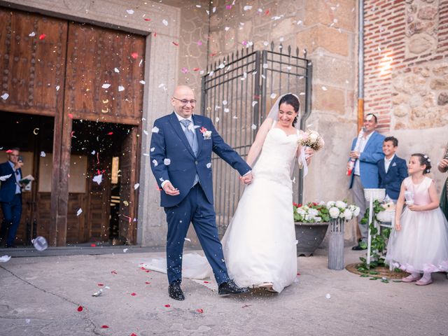 La boda de Sergio y Noelia en La Torre De Esteban Hambran, Toledo 26