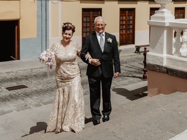 La boda de Raúl y Ani en La Orotava, Santa Cruz de Tenerife 46