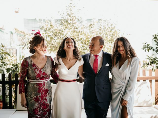 La boda de Carlos y Isabel en Torreperogil, Jaén 32