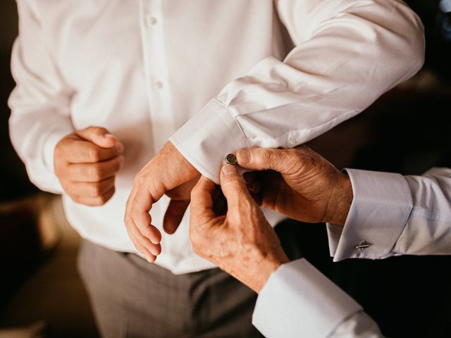 La boda de Carlos y Isabel en Torreperogil, Jaén 45