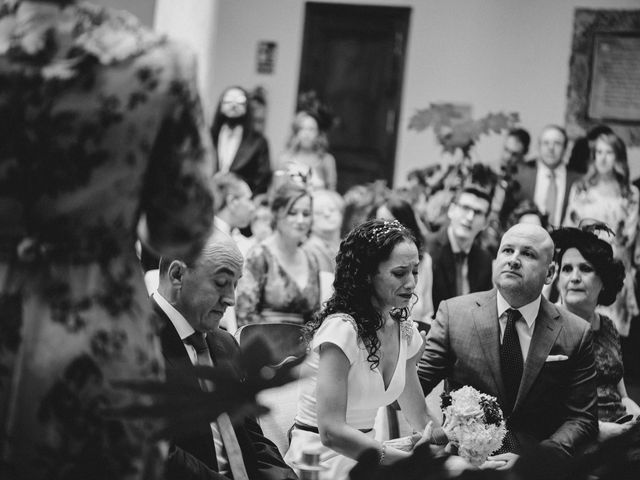 La boda de Carlos y Isabel en Torreperogil, Jaén 76