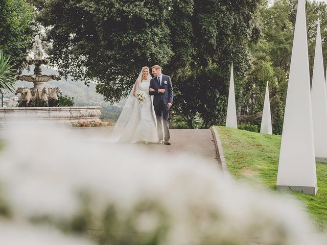 La boda de Marc y Esther en Vilanova Del Valles, Barcelona 28