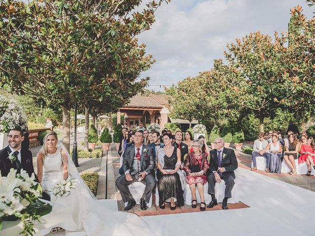 La boda de Marc y Esther en Vilanova Del Valles, Barcelona 51