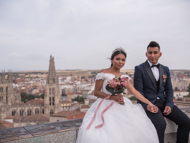 La boda de Alex y Melani en Burgos, Burgos 44