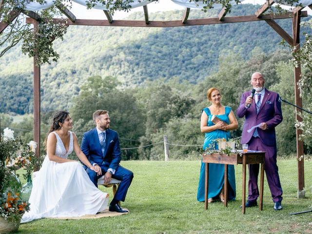 La boda de Javi y Mercedes en Sant Ferriol, Girona 53