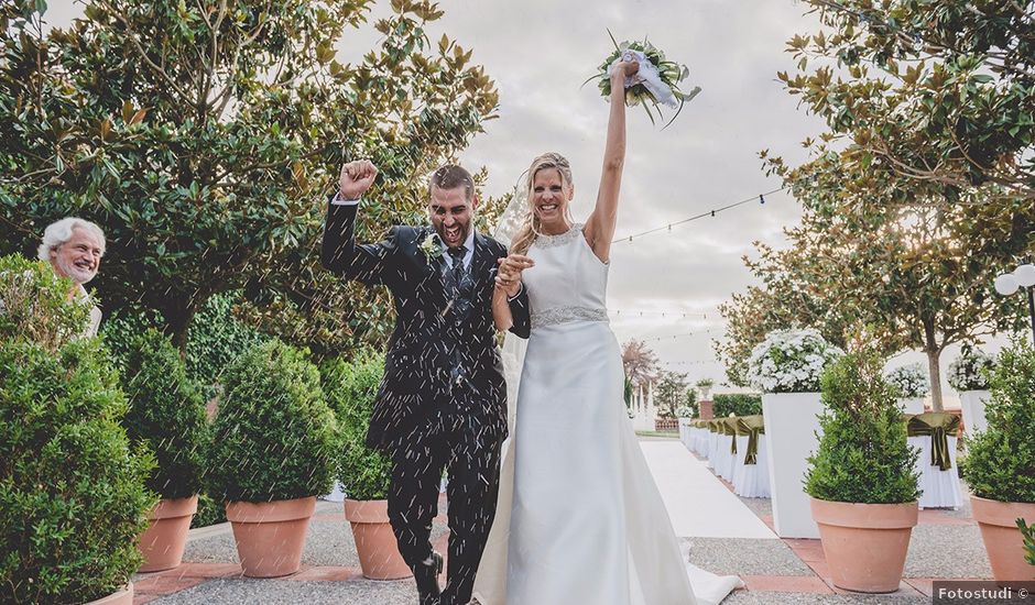 La boda de Marc y Esther en Vilanova Del Valles, Barcelona