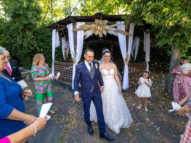 La boda de Isaac y Lidia en San Roman De Bembibre, León 15