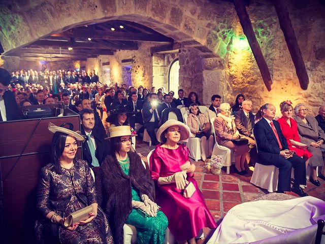 La boda de César y Alejandra en Villanubla, Valladolid 22