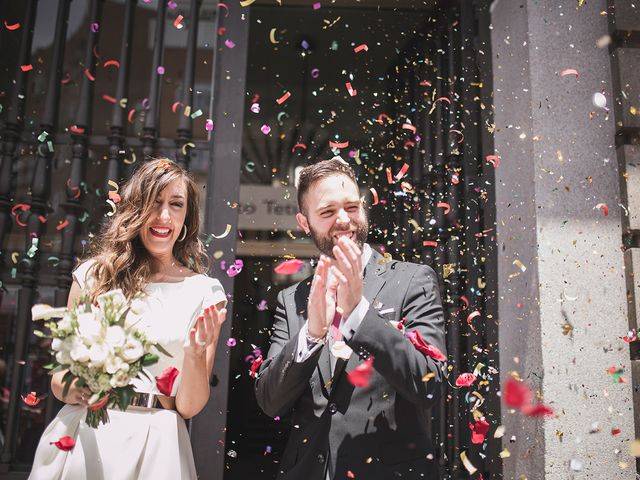 La boda de Miguel y Helena en Madrid, Madrid 22