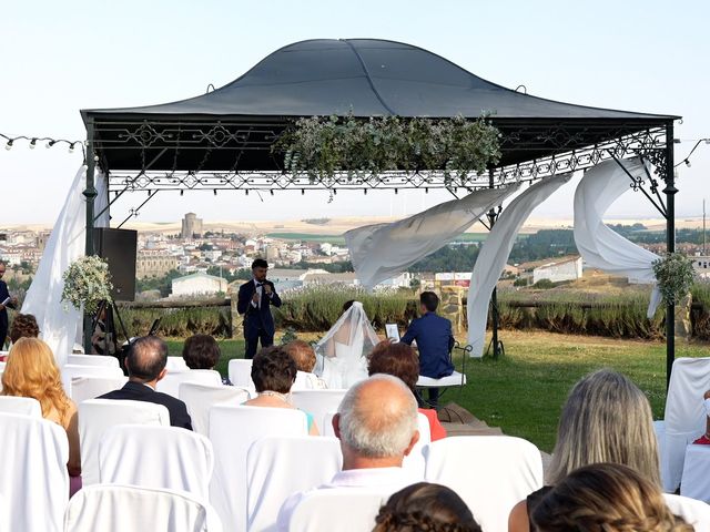 La boda de Miguel y Teresa en Alba De Tormes, Salamanca 28