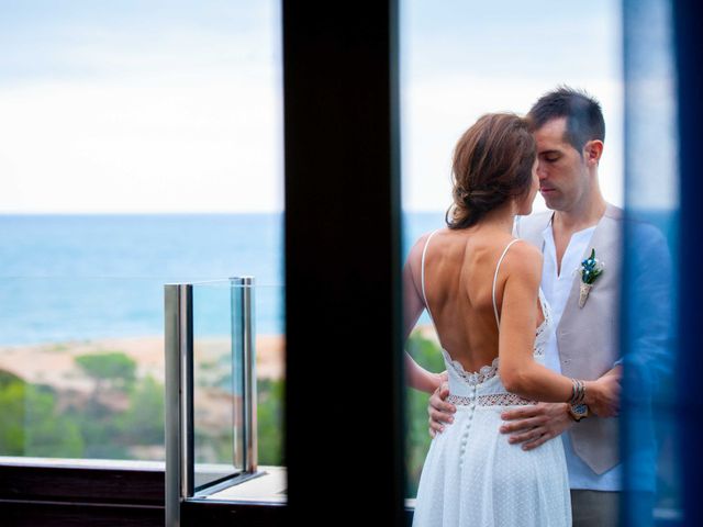 La boda de Nacho y Silvia en L&apos; Ametlla De Mar, Tarragona 23