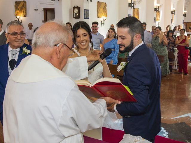 La boda de Laura y Daniel en Alhaurin De La Torre, Málaga 29