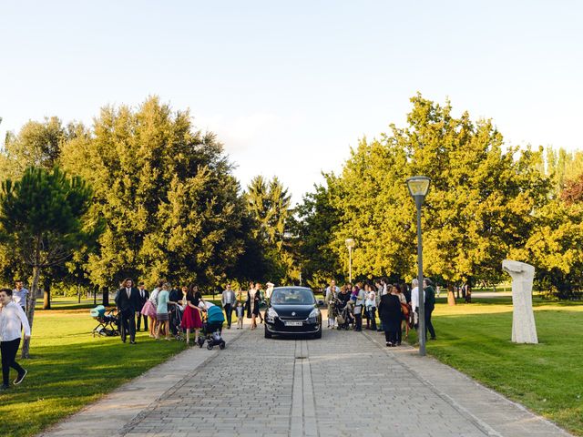 La boda de Gorka y Itsaso en Pamplona, Navarra 39
