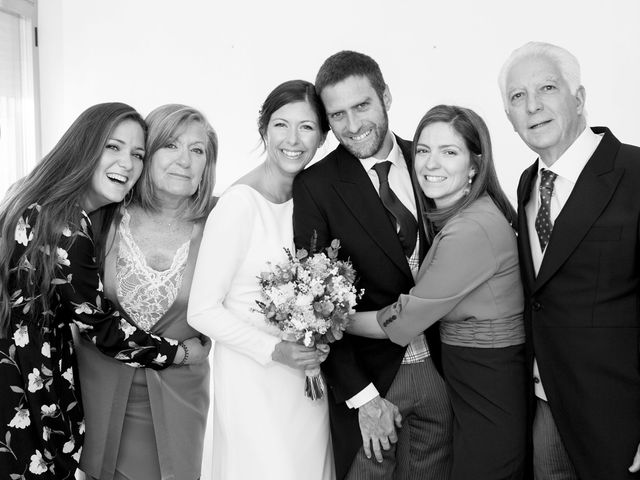 La boda de Jorge y Belén en San Sebastian De Los Reyes, Madrid 24