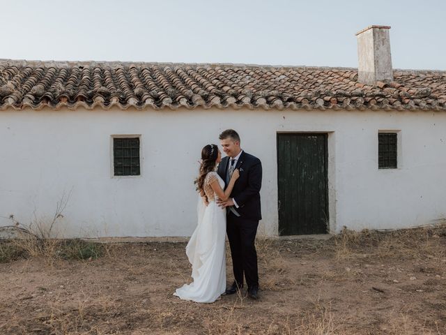 La boda de Jesús Javier y Geno en Villarrobledo, Albacete 16