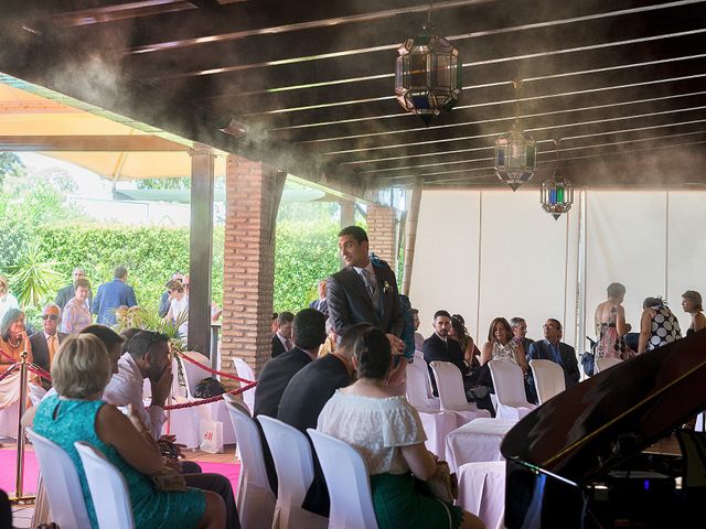 La boda de Daniel y Macarena en Chiclana De La Frontera, Cádiz 7