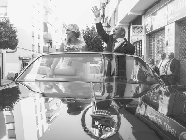 La boda de Fernando y Mari Carmen en Benalmadena Costa, Málaga 19