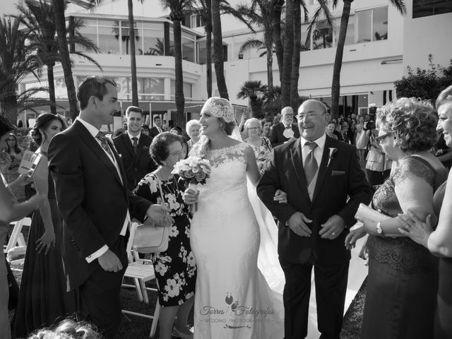 La boda de Fernando y Mari Carmen en Benalmadena Costa, Málaga 21