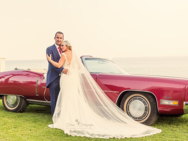 La boda de Fernando y Mari Carmen en Benalmadena Costa, Málaga 32