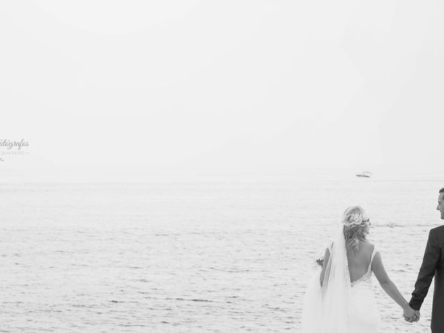 La boda de Fernando y Mari Carmen en Benalmadena Costa, Málaga 39