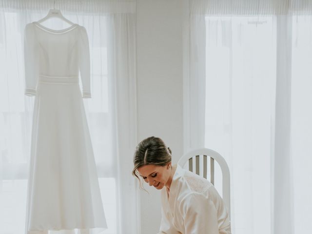 La boda de David y Lourdes en Castelló/castellón De La Plana, Castellón 18