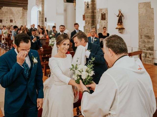 La boda de David y Lourdes en Castelló/castellón De La Plana, Castellón 34