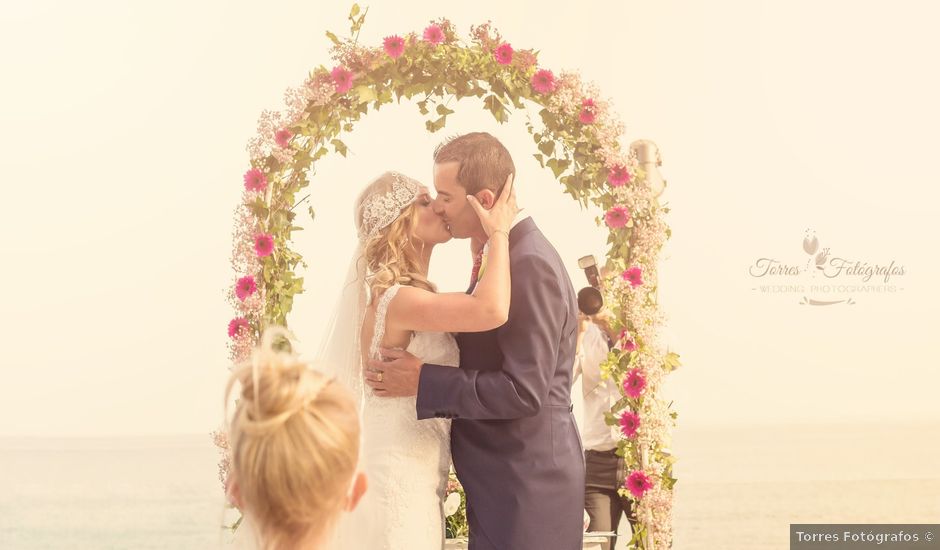 La boda de Fernando y Mari Carmen en Benalmadena Costa, Málaga