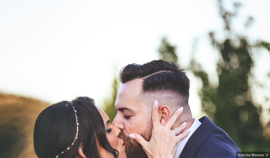 La boda de Pepe y Teresa en Caracuel De Calatrava, Ciudad Real