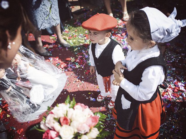 La boda de Ibai y Virgina en Lezama, Vizcaya 58