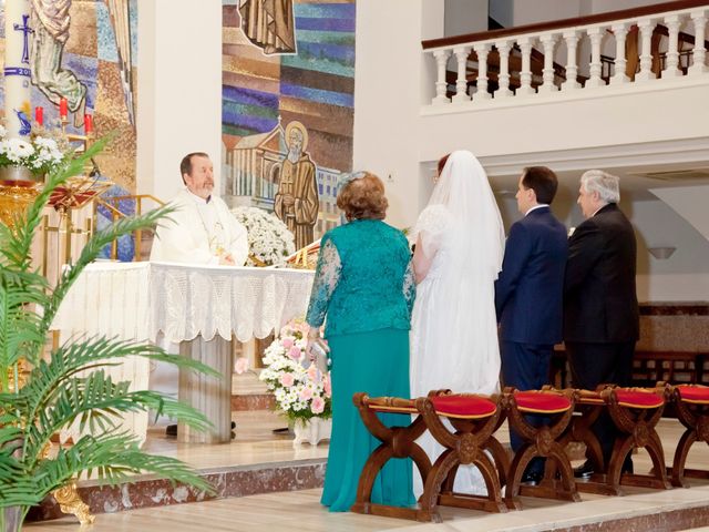 La boda de Raúl y Raquel en Madrid, Madrid 16