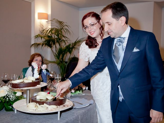 La boda de Raúl y Raquel en Madrid, Madrid 24