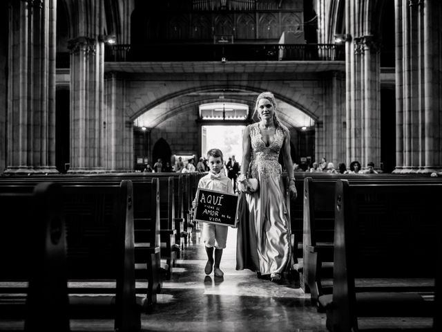 La boda de Mikel y Maria en Donostia-San Sebastián, Guipúzcoa 29