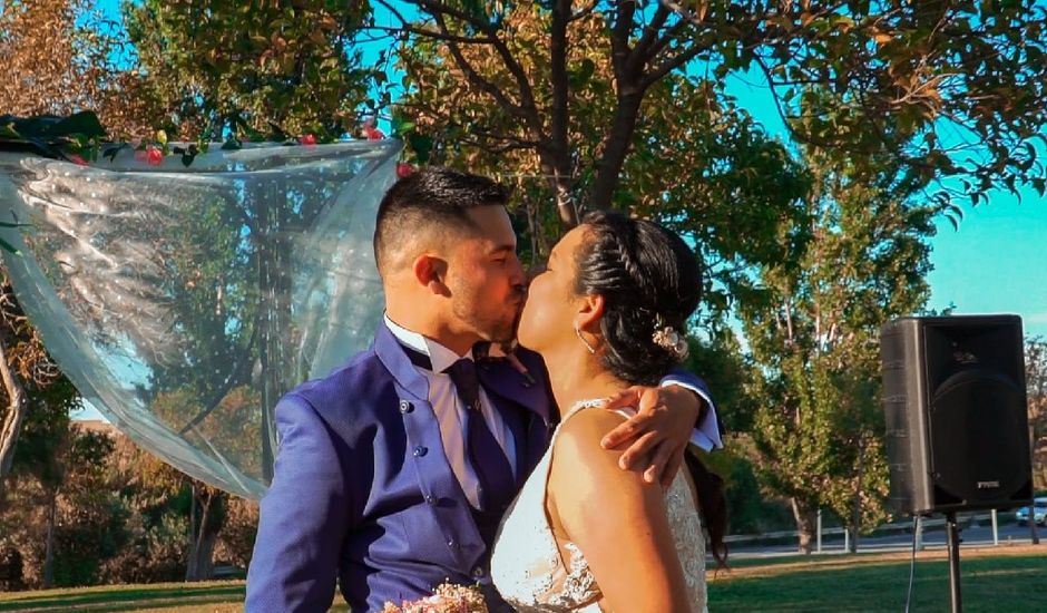 La boda de Cristhian  y Laura  en Cuarte De Huerva, Zaragoza