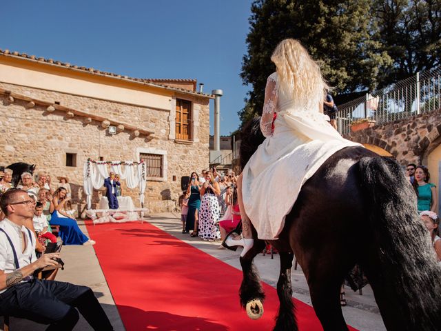 La boda de Jimy y Laura en Girona, Girona 21