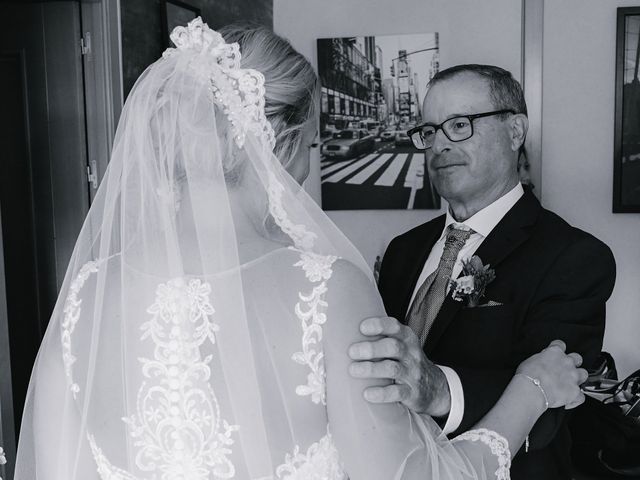 La boda de Carolina y Iván en Benalmadena Costa, Málaga 22