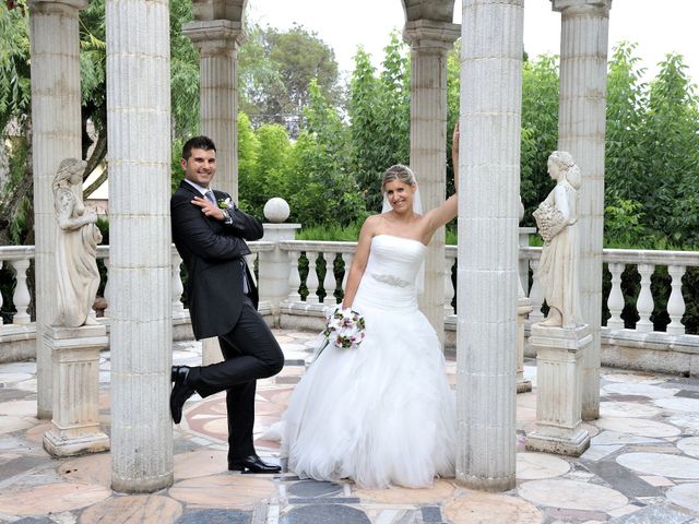 La boda de Laura y Gabi en Santpedor, Barcelona 21