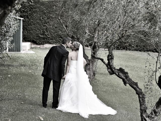 La boda de Laura y Gabi en Santpedor, Barcelona 24