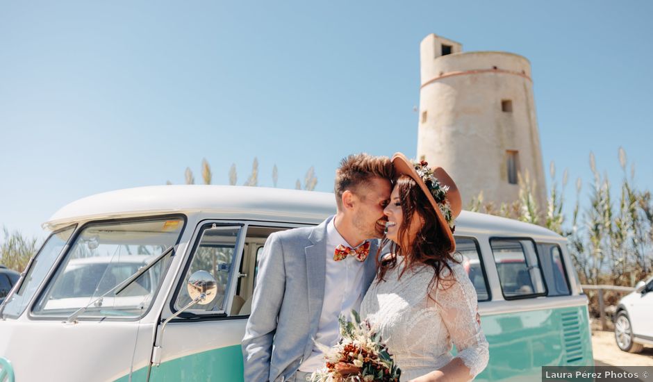 La boda de Ana y Iván en El Palmar, Cádiz