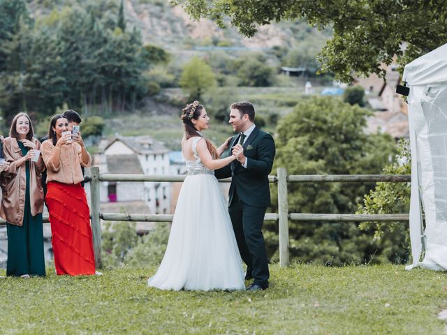 La boda de Aitor y Cristina en Santa Cruz De La Seros, Huesca 15