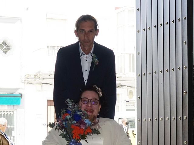 La boda de Alberto y Alicia en San Fernando, Cádiz 11
