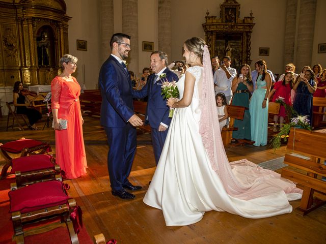 La boda de Jordi y Ana en Valoria La Buena, Valladolid 22