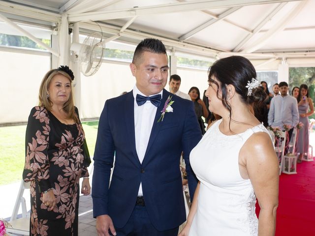 La boda de Patricio y Esmeralda en Leganés, Madrid 17