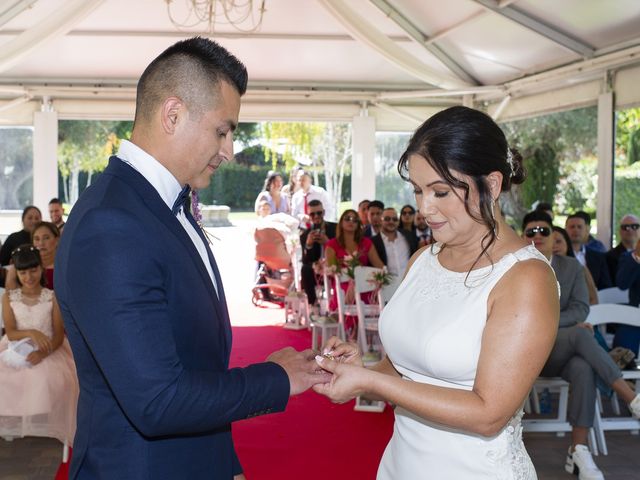 La boda de Patricio y Esmeralda en Leganés, Madrid 21