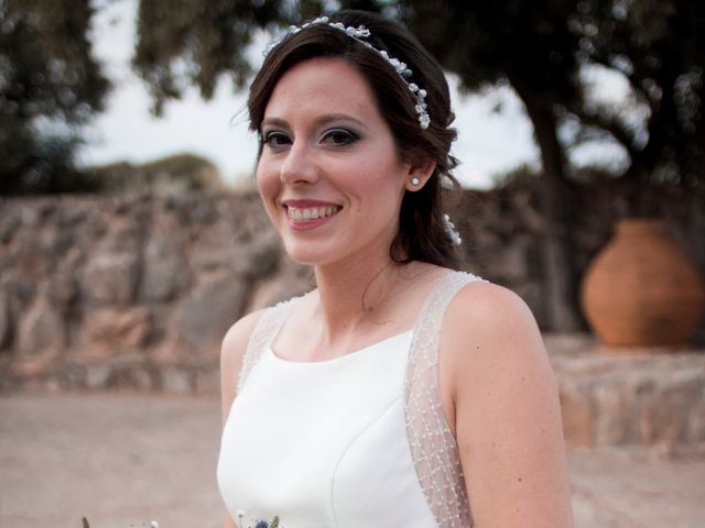 La boda de Javier y Ana Paula en Navalagamella, Madrid 23