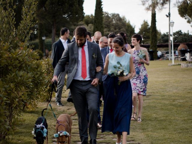 La boda de Javier y Ana Paula en Navalagamella, Madrid 25