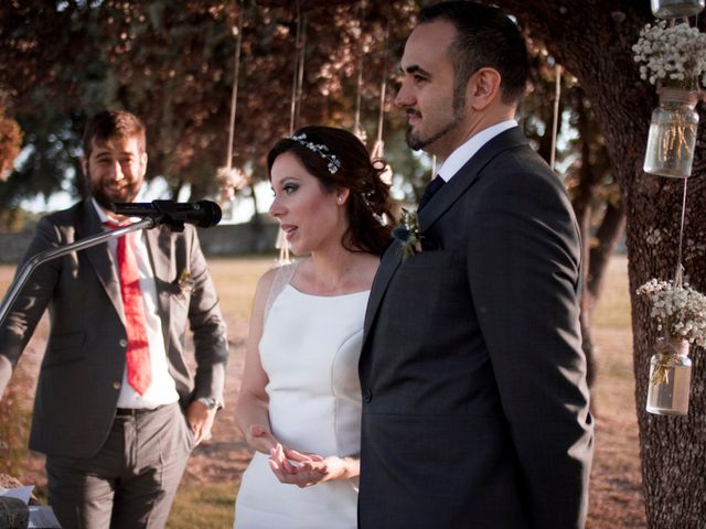 La boda de Javier y Ana Paula en Navalagamella, Madrid 41