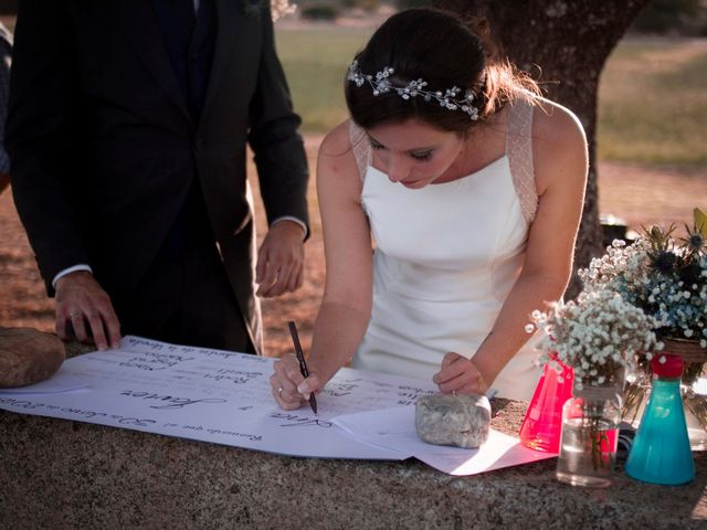 La boda de Javier y Ana Paula en Navalagamella, Madrid 45