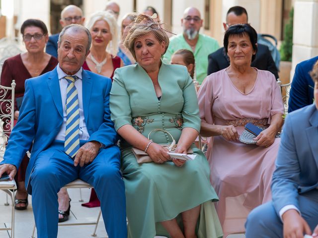 La boda de Florin y Adriana en Tarancon, Cuenca 2
