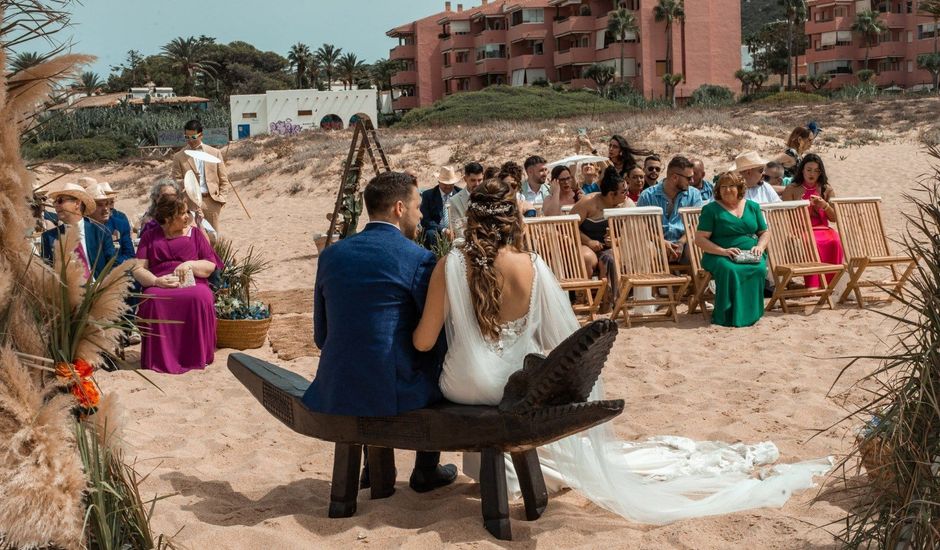 La boda de Beatriz  y Miguel en Zahara De Los Atunes, Cádiz